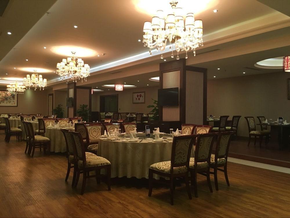 Chengdu Zhengyuan Xiyue Hotel מראה חיצוני תמונה